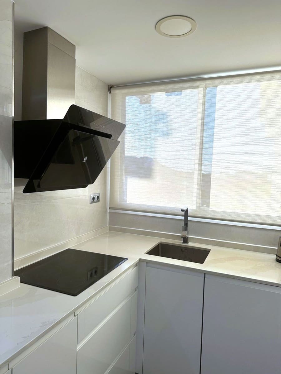 2 soveværelse Lejlighed til leje i Rincon de la Victoria med swimmingpool garage - € 1.400 (Ref: 9784955)