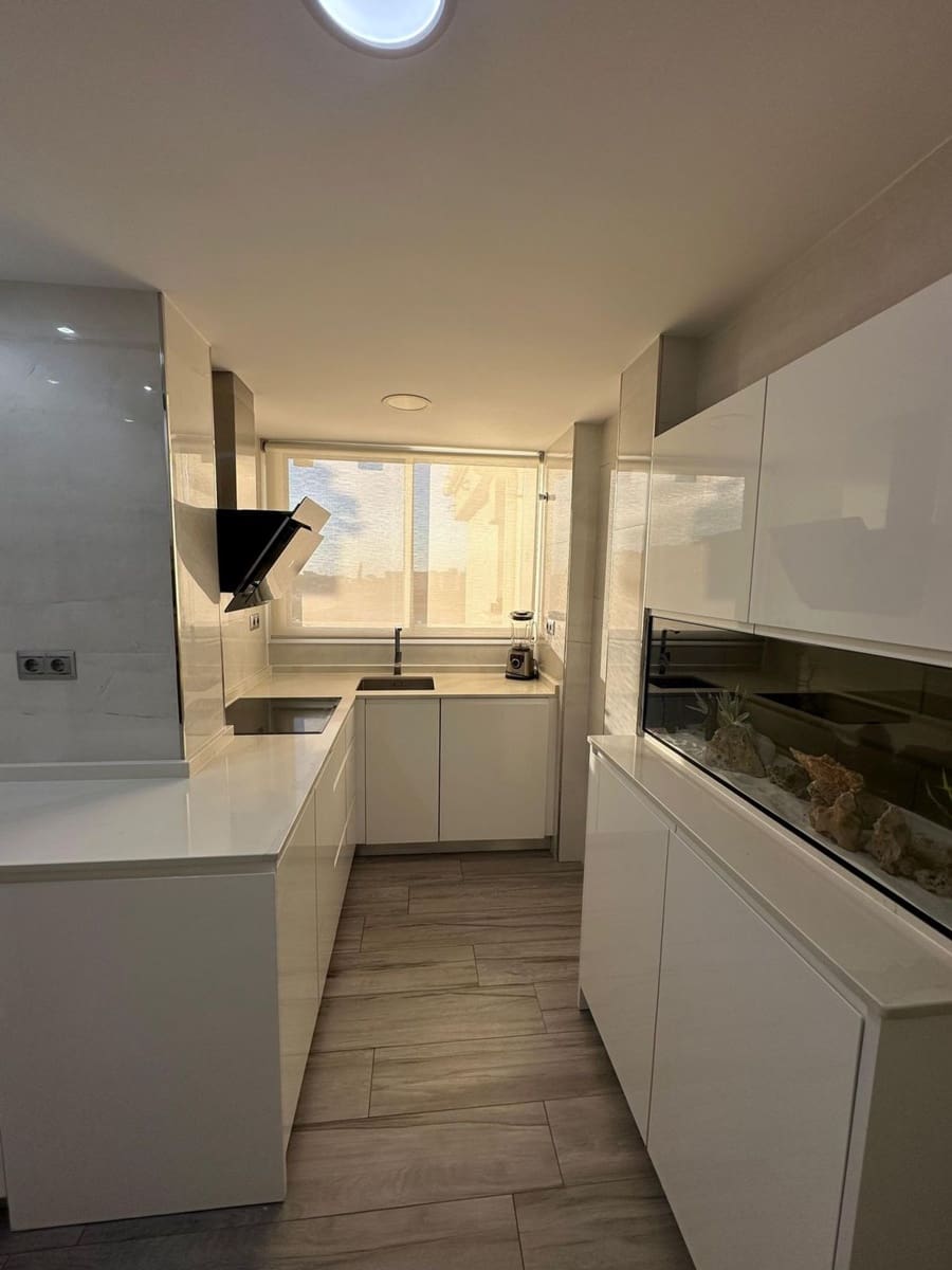 2 soveværelse Lejlighed til leje i Rincon de la Victoria med swimmingpool garage - € 1.400 (Ref: 9784955)