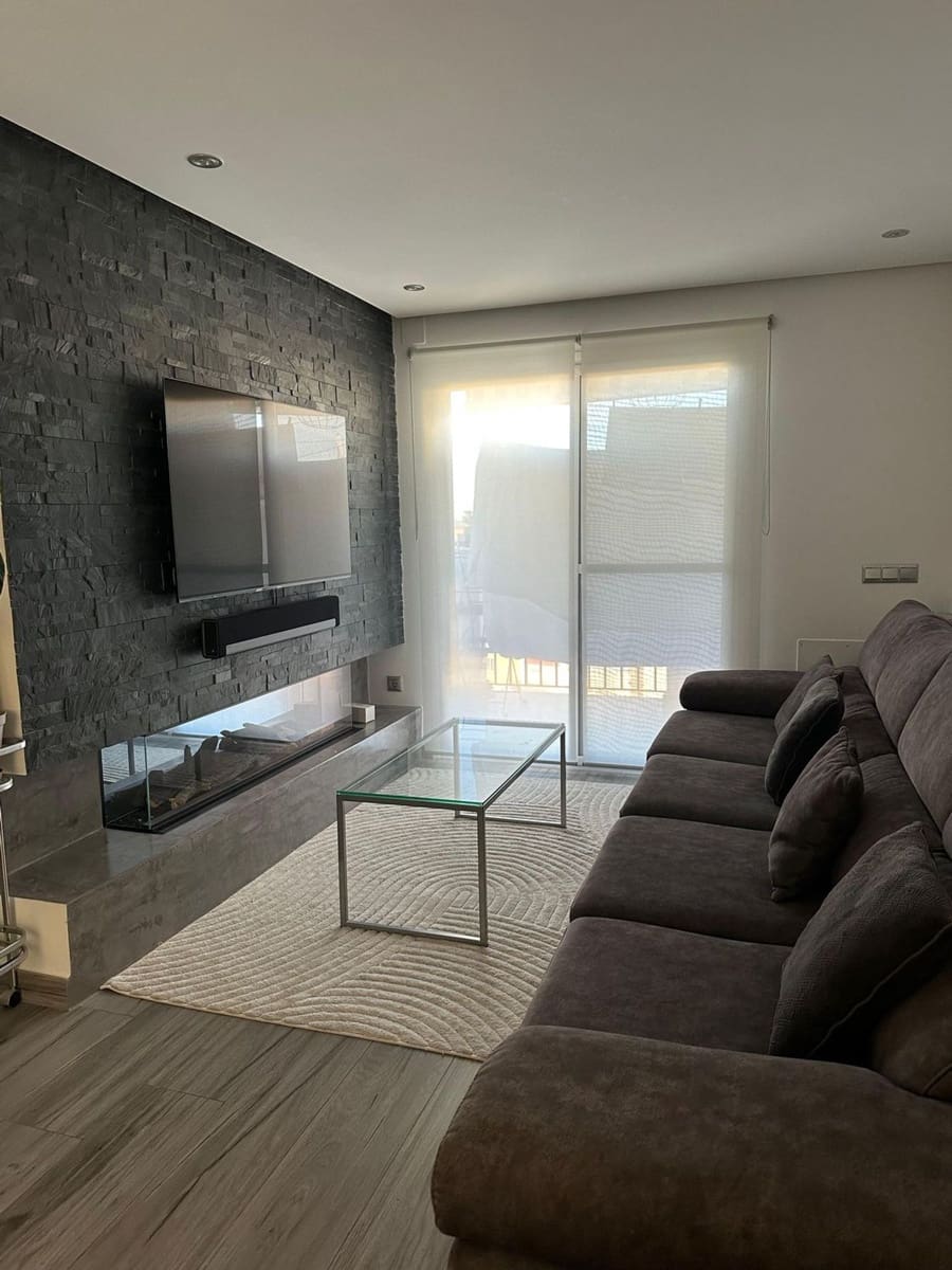 2 soveværelse Lejlighed til leje i Rincon de la Victoria med swimmingpool garage - € 1.400 (Ref: 9784955)