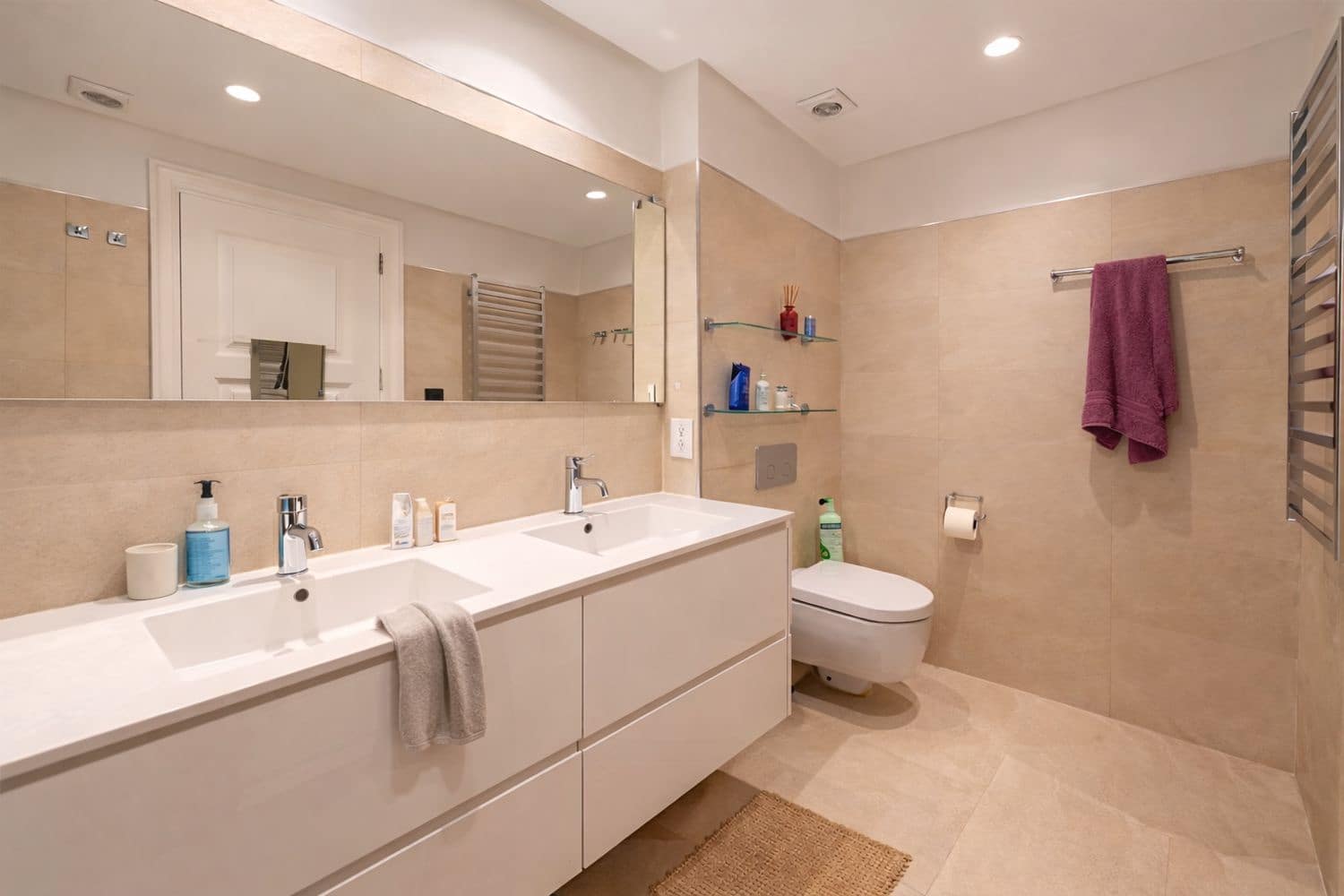 2 sypialnia Apartament na sprzedaż w Estepona z basenem garażem - 1 295 000 € (Ref: 9784958)