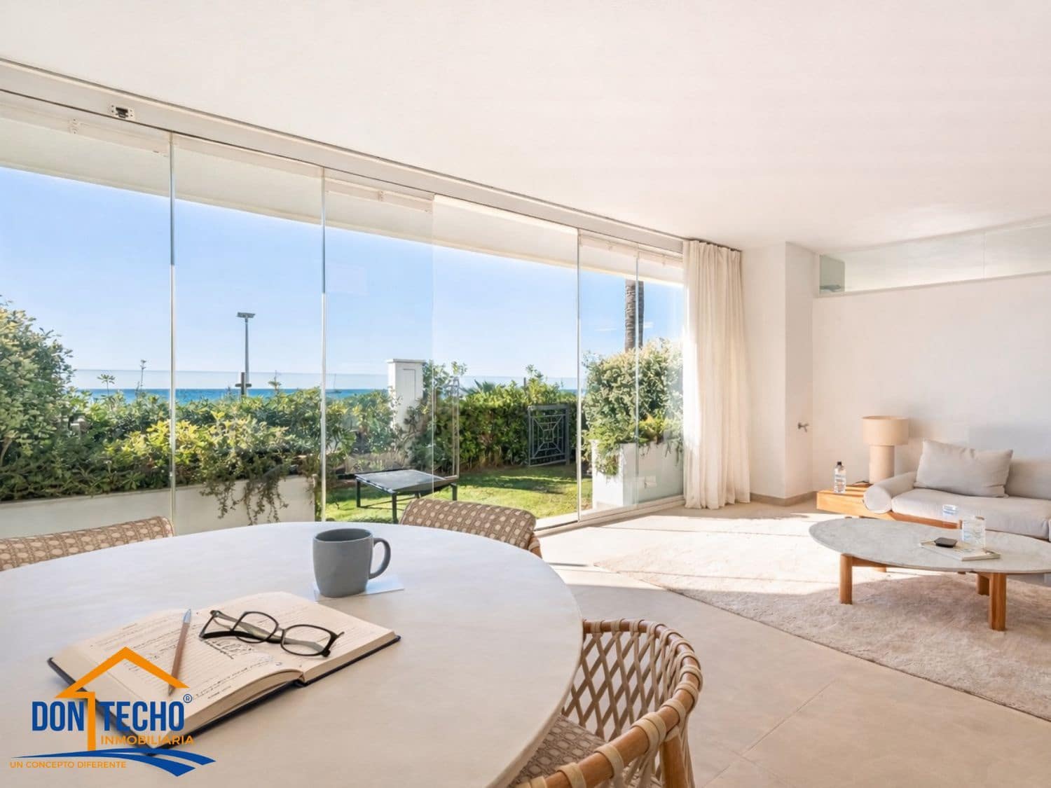 2 sypialnia Apartament na sprzedaż w Estepona z basenem garażem - 1 295 000 € (Ref: 9784958)