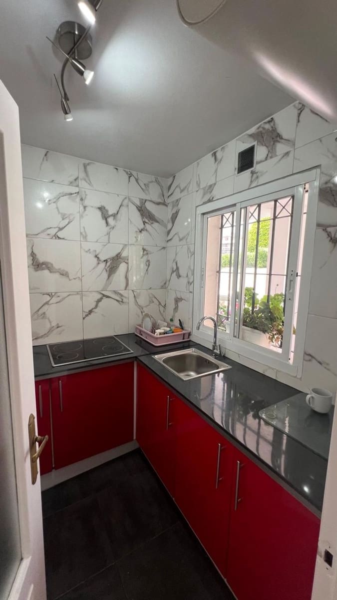 2 bedroom Apartment for sale in Torremolinos with pool garage - € 299,000 (Ref: 9784959)