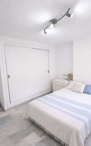 2 soveværelse Lejlighed til salg i Torremolinos med swimmingpool garage - € 299.000 (Ref: 9784959)