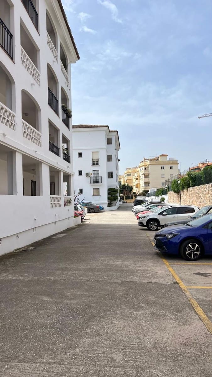 2 bedroom Apartment for sale in Torremolinos with pool garage - € 299,000 (Ref: 9784959)