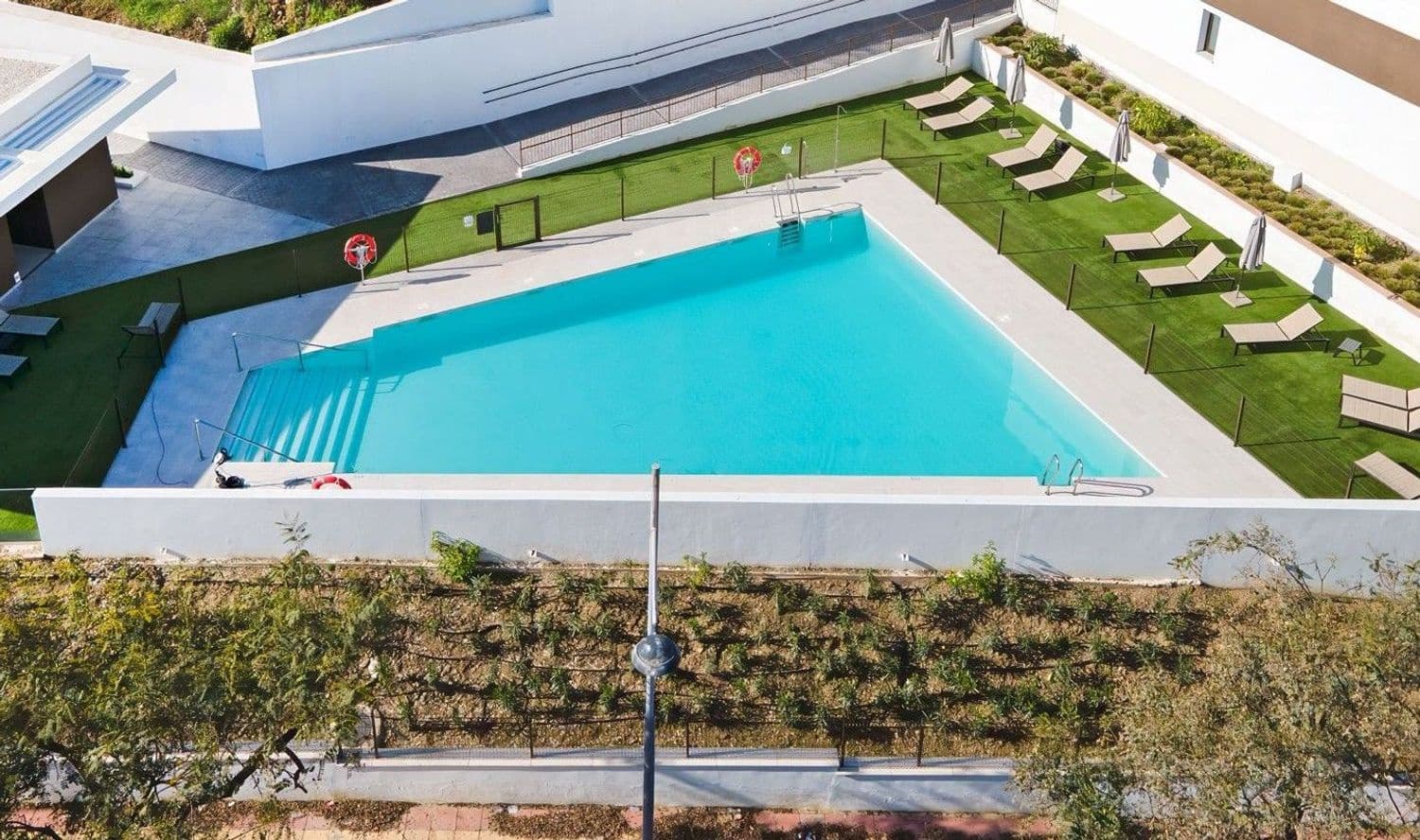 3 soverom Leilighet til salgs i Estepona med svømmebasseng garasje - € 895 000 (Ref: 9784960)