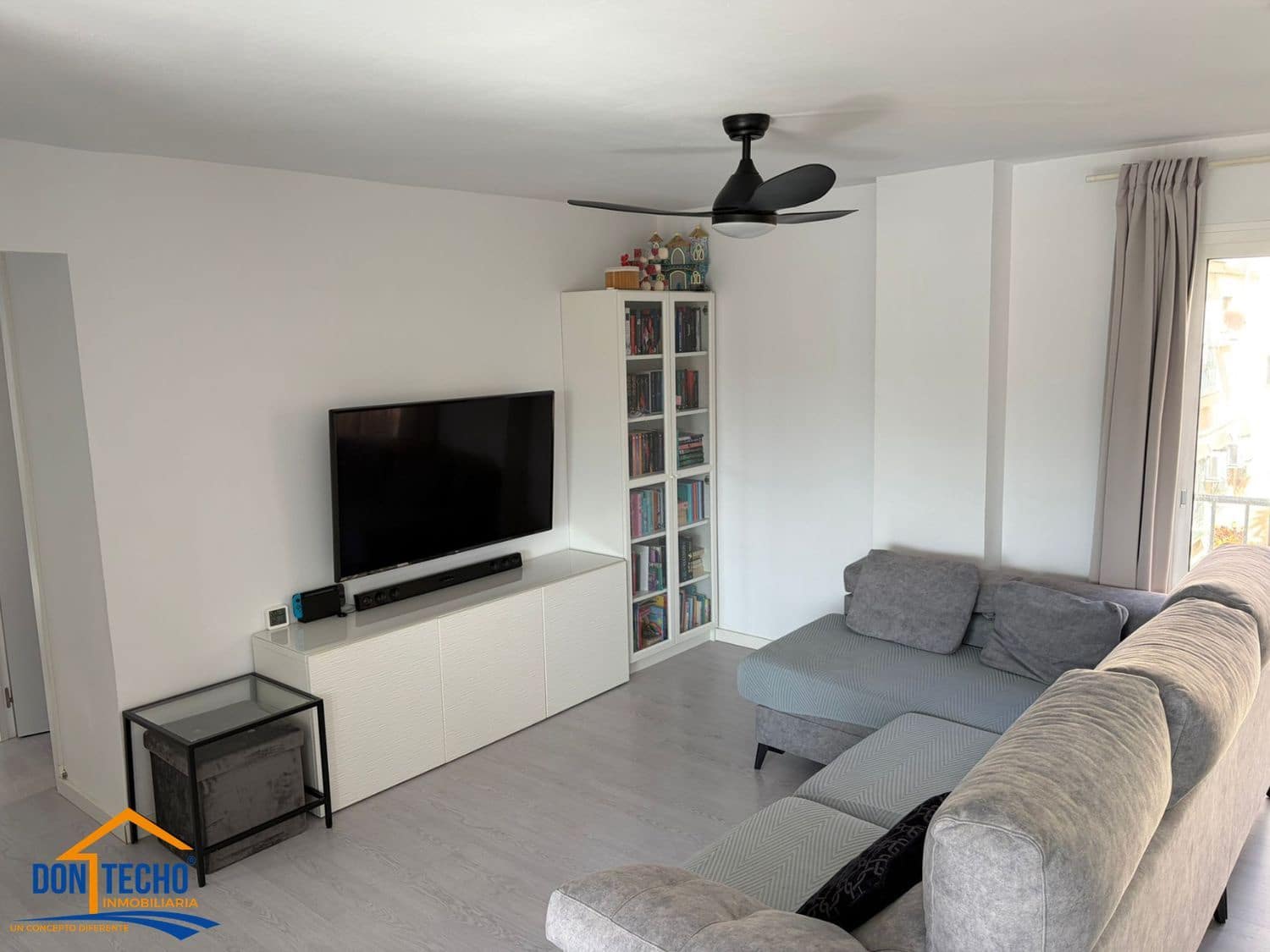 3 makuuhuone Huoneisto myytävänä paikassa Las Lagunas de Mijas mukana uima-altaan 
autotalli - 325 000 € (Ref: 9784961)