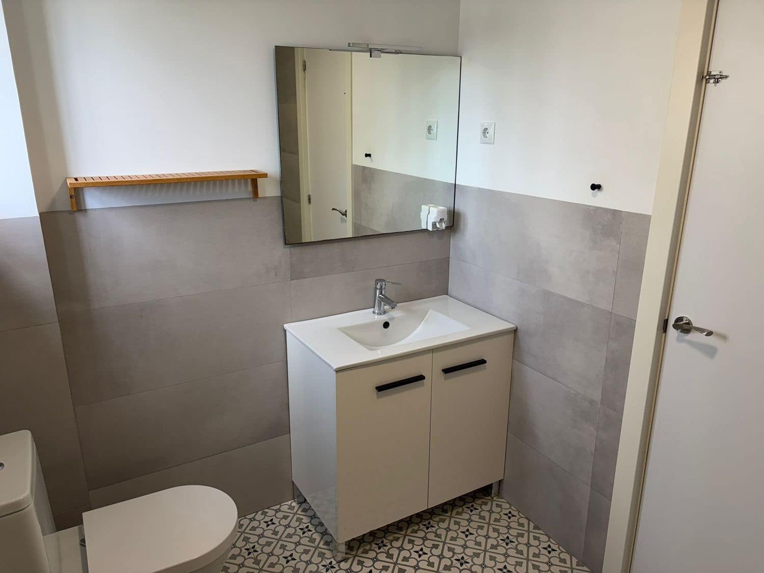 3 makuuhuone Huoneisto myytävänä paikassa Las Lagunas de Mijas mukana uima-altaan 
autotalli - 325 000 € (Ref: 9784961)