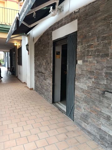 Kommersiell till salu i Nueva Atalaya, Estepona - 200 000 € (Ref: 9784963)