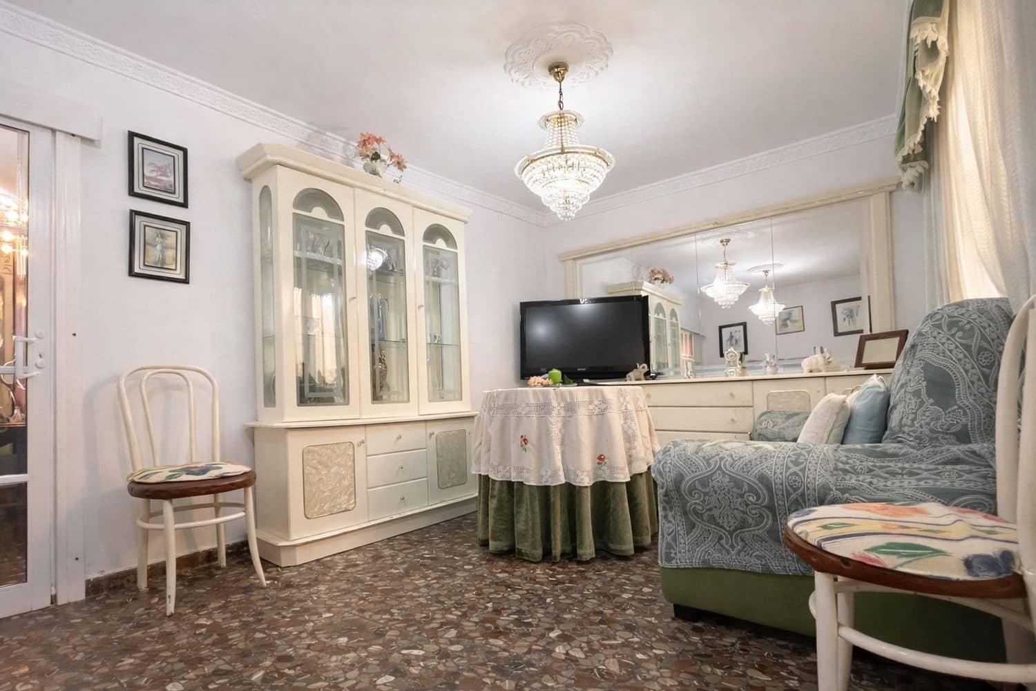 5 bedroom Townhouse for sale in Canillas de Aceituno with garage - € 169,000 (Ref: 9788089)