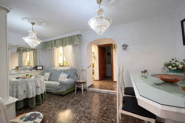 5 soveværelse Byhus til salg i Canillas de Aceituno med garage - € 169.000 (Ref: 9788089)