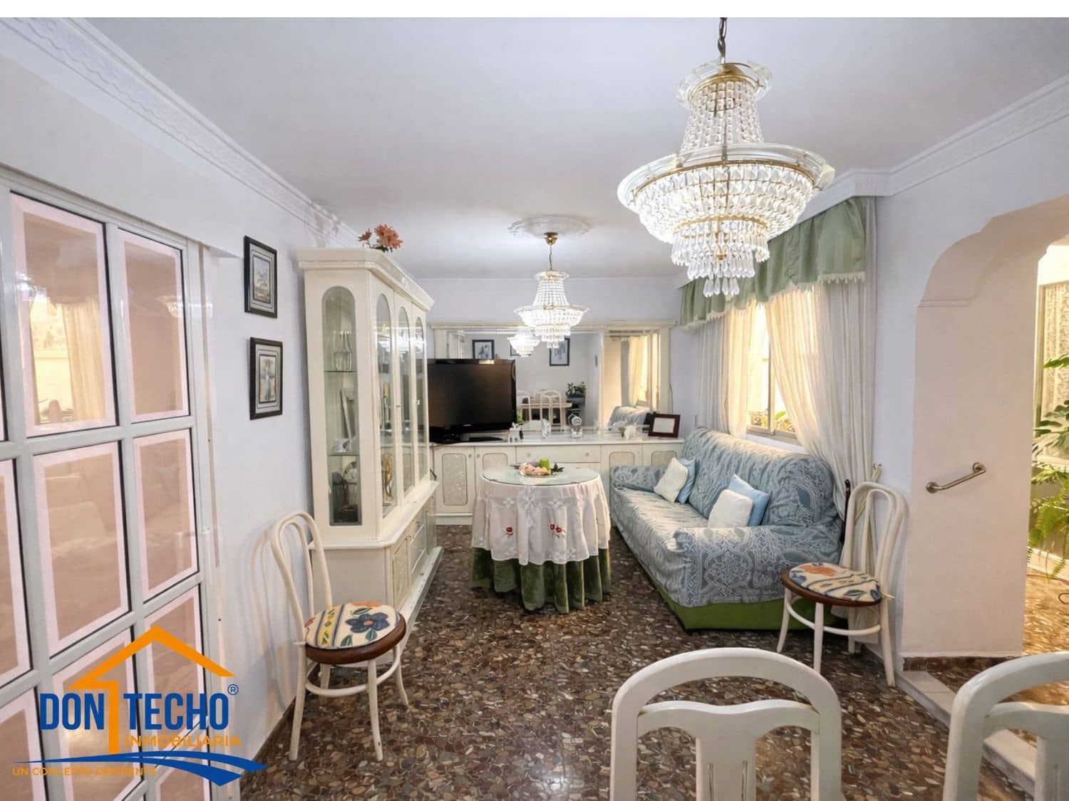 5 bedroom Townhouse for sale in Canillas de Aceituno with garage - € 169,000 (Ref: 9788089)