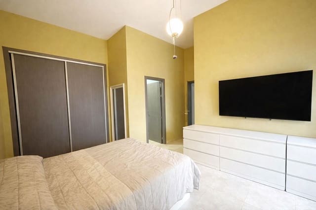 3 sypialnia Apartament na sprzedaż w Colmenar z garażem - 235 000 € (Ref: 9788090)