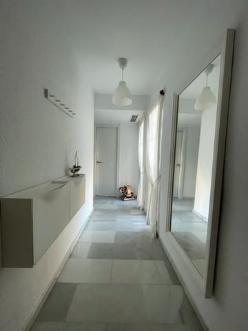 1 sypialnia Apartament na sprzedaż w Torre de Benagalbon, Rincón de la Victoria z garażem - 270 000 € (Ref: 9789989)