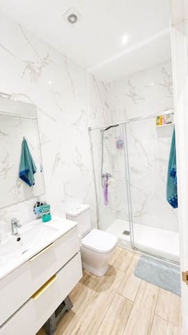 Apartamento para venda em Los Boliches , Fuengirola com garagem - 225 000 € (Ref: 9793907)