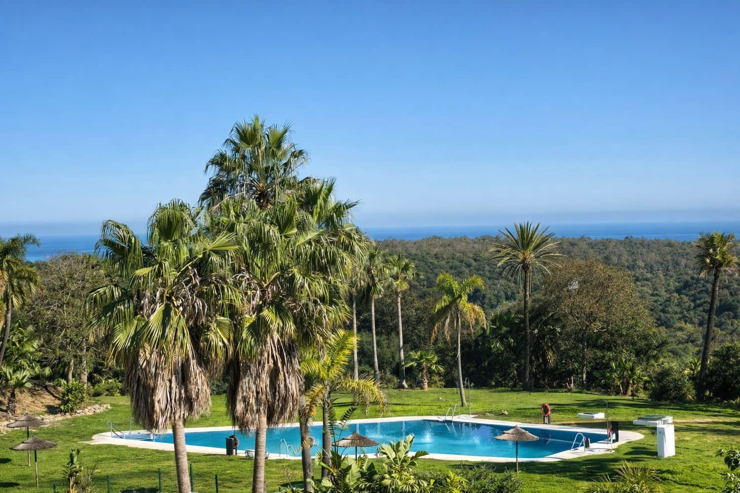 3 soveværelse Lejlighed til salg i Sotogrande med swimmingpool garage - € 495.000 (Ref: 9793908)