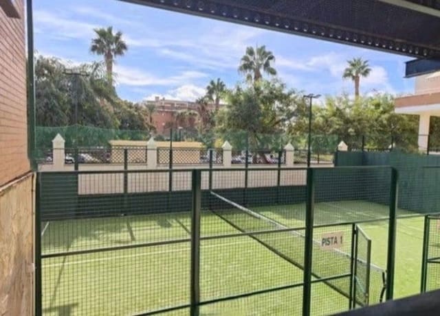 4 makuuhuone Huoneisto myytävänä paikassa Torre Atalaya, Málaga kaupunki mukana uima-altaan 
autotalli - 700 000 € (Ref: 9798543)