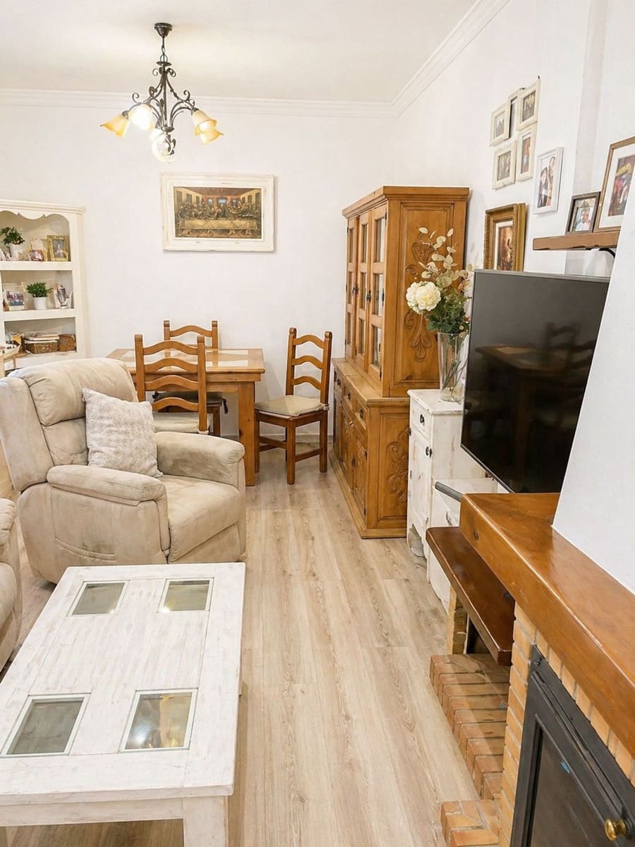 5 Zimmer Haus zu verkaufen in Malaga Stadt mit Pool Garage - 497.000 € (Ref: 9806151)