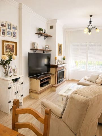 5 Zimmer Haus zu verkaufen in Los Prados, Málaga Stadt mit Pool Garage - 497.000 € (Ref: 9806151)