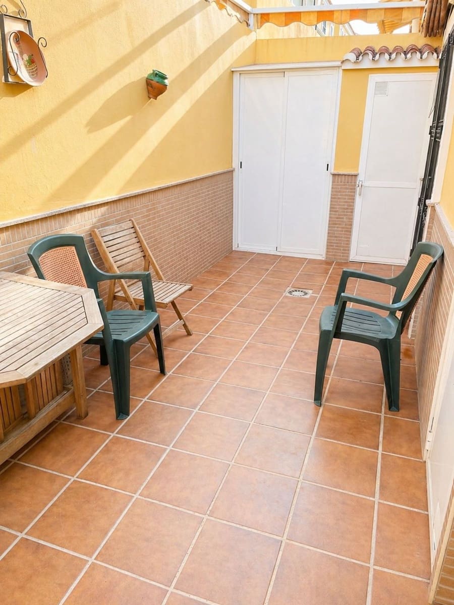 5 Zimmer Haus zu verkaufen in Malaga Stadt mit Pool Garage - 497.000 € (Ref: 9806151)