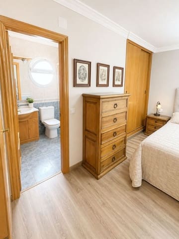 5 Zimmer Haus zu verkaufen in Los Prados, Málaga Stadt mit Pool Garage - 497.000 € (Ref: 9806151)