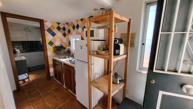 2 bedroom Finca/Country House for rent in Almogía with garage - € 400 (Ref: 9806152)