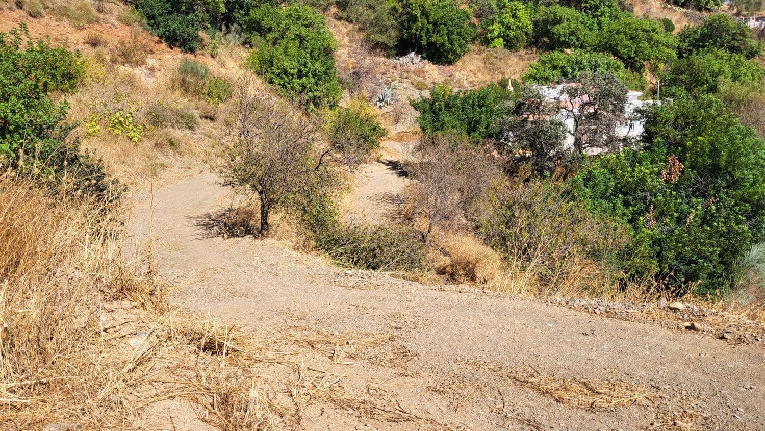 2 bedroom Finca/Country House for rent in Almogia with garage - € 400 (Ref: 9806152)