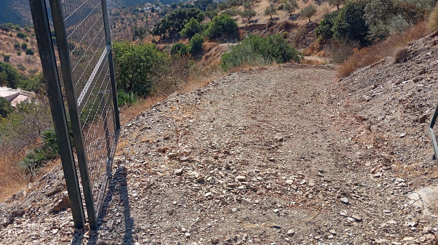 2 bedroom Finca/Country House for rent in Almogia with garage - € 400 (Ref: 9806152)