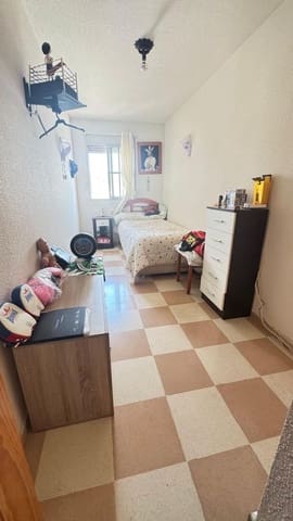 4 bedroom Apartment for sale in Sierra de Estepona - Avda. de Andalucía, Estepona with garage - € 360,000 (Ref: 9810934)