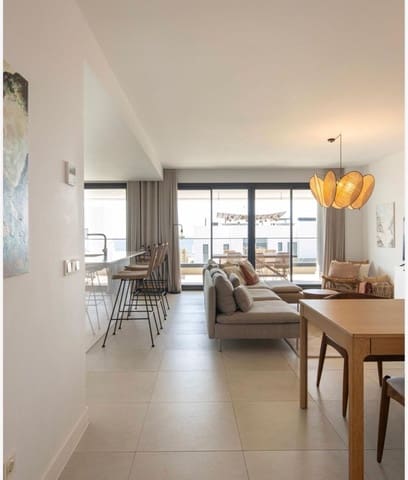 4 Zimmer Apartment zu verkaufen in Huerta Nueva, Estepona mit Pool Garage - 885.000 € (Ref: 9812940)
