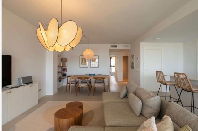 4 Zimmer Apartment zu verkaufen in Huerta Nueva, Estepona mit Pool Garage - 885.000 € (Ref: 9812940)