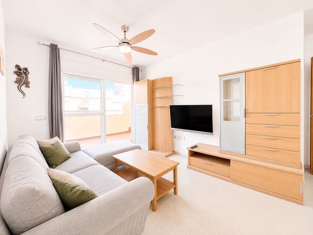 2 chambre Appartement à vendre à Torrox Pueblo, Torrox avec piscine garage - 235 000 € (Ref: 9823588)