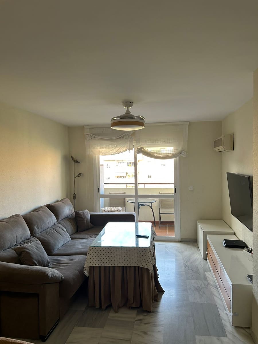 3 sypialnia Apartament na sprzedaż w Miasto Malaga z basenem garażem - 500 000 € (Ref: 9823768)