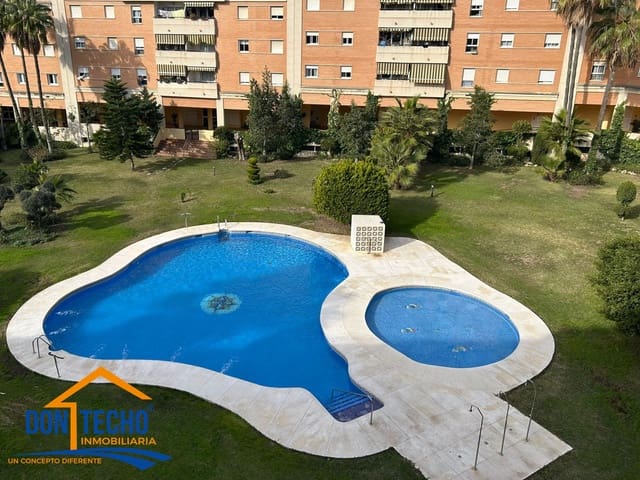 3 sypialnia Apartament na sprzedaż w El Romeral, Miasto Málaga z basenem garażem - 500 000 € (Ref: 9823768)