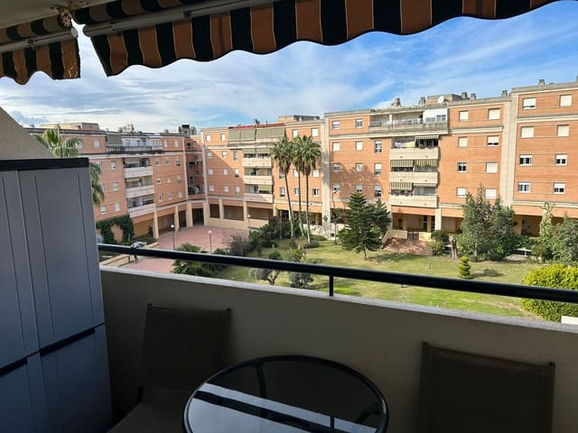 3 sypialnia Apartament na sprzedaż w El Romeral, Miasto Málaga z basenem garażem - 500 000 € (Ref: 9823768)