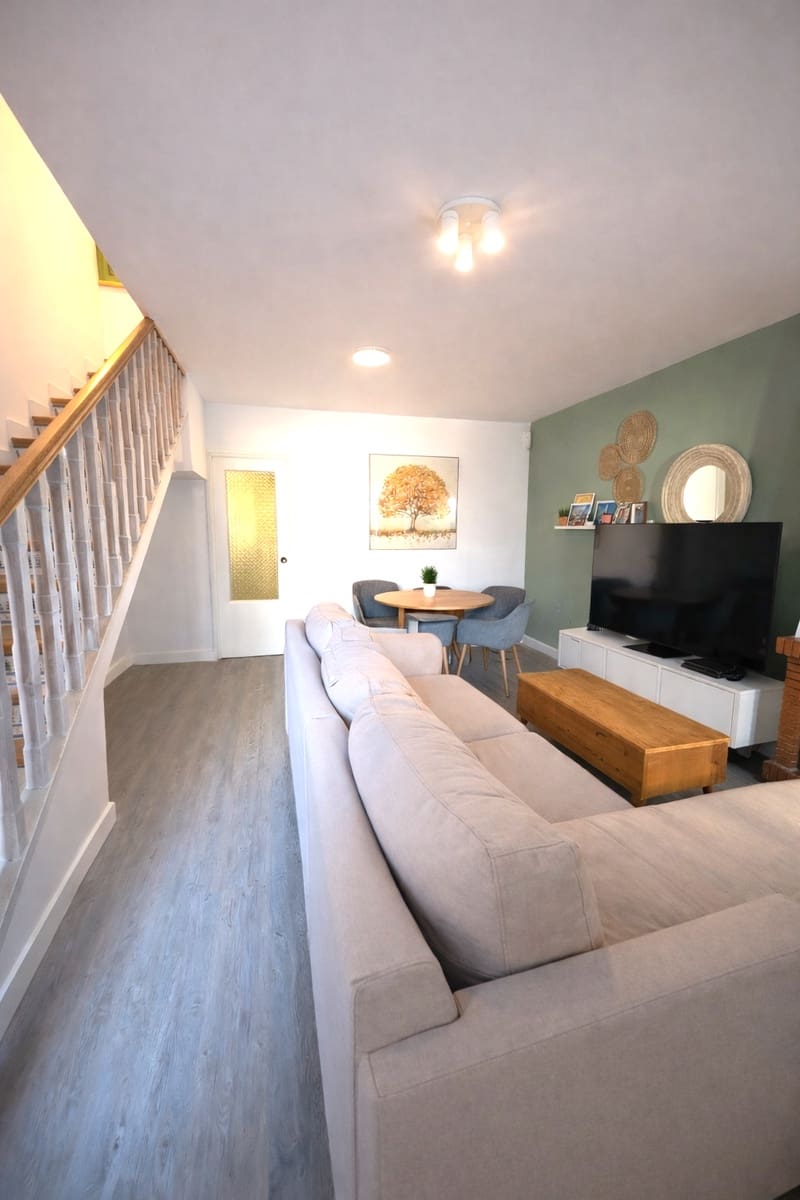 2 bedroom Villa for sale in Rincon de la Victoria with pool - € 420,000 (Ref: 9827993)