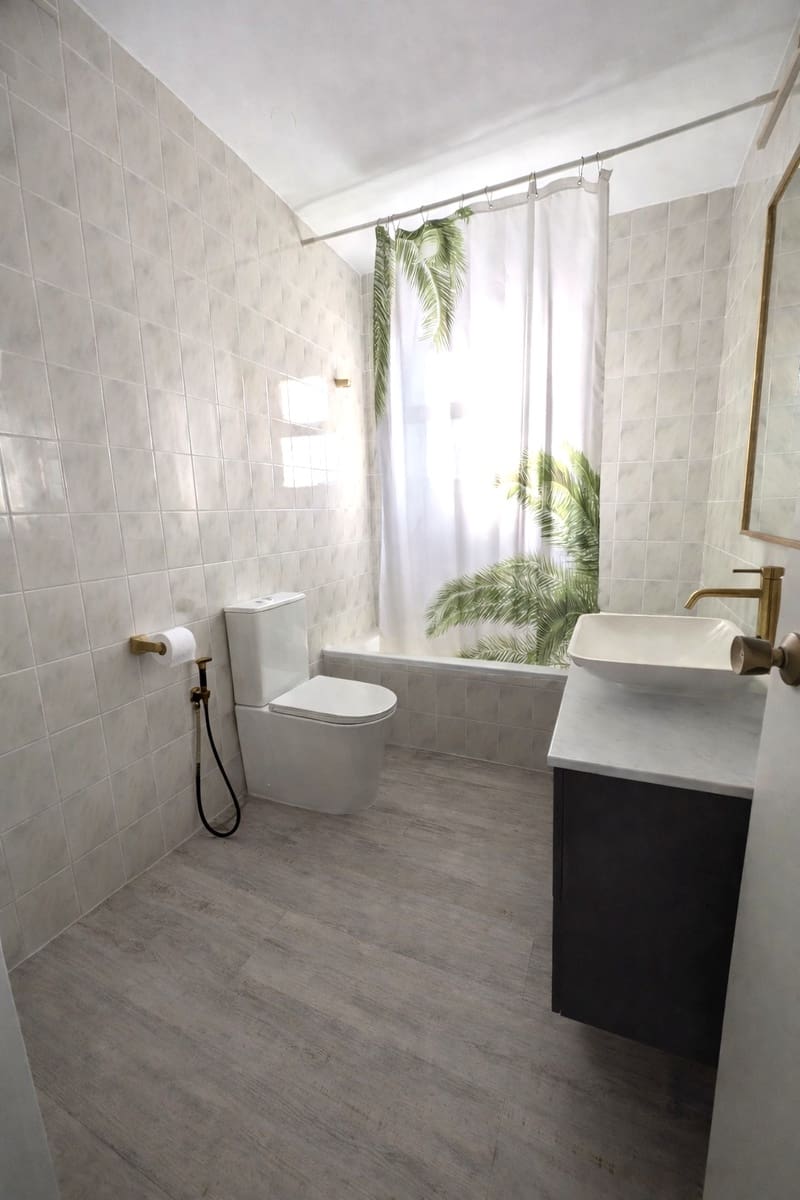 2 bedroom Villa for sale in Rincon de la Victoria with pool - € 420,000 (Ref: 9827993)