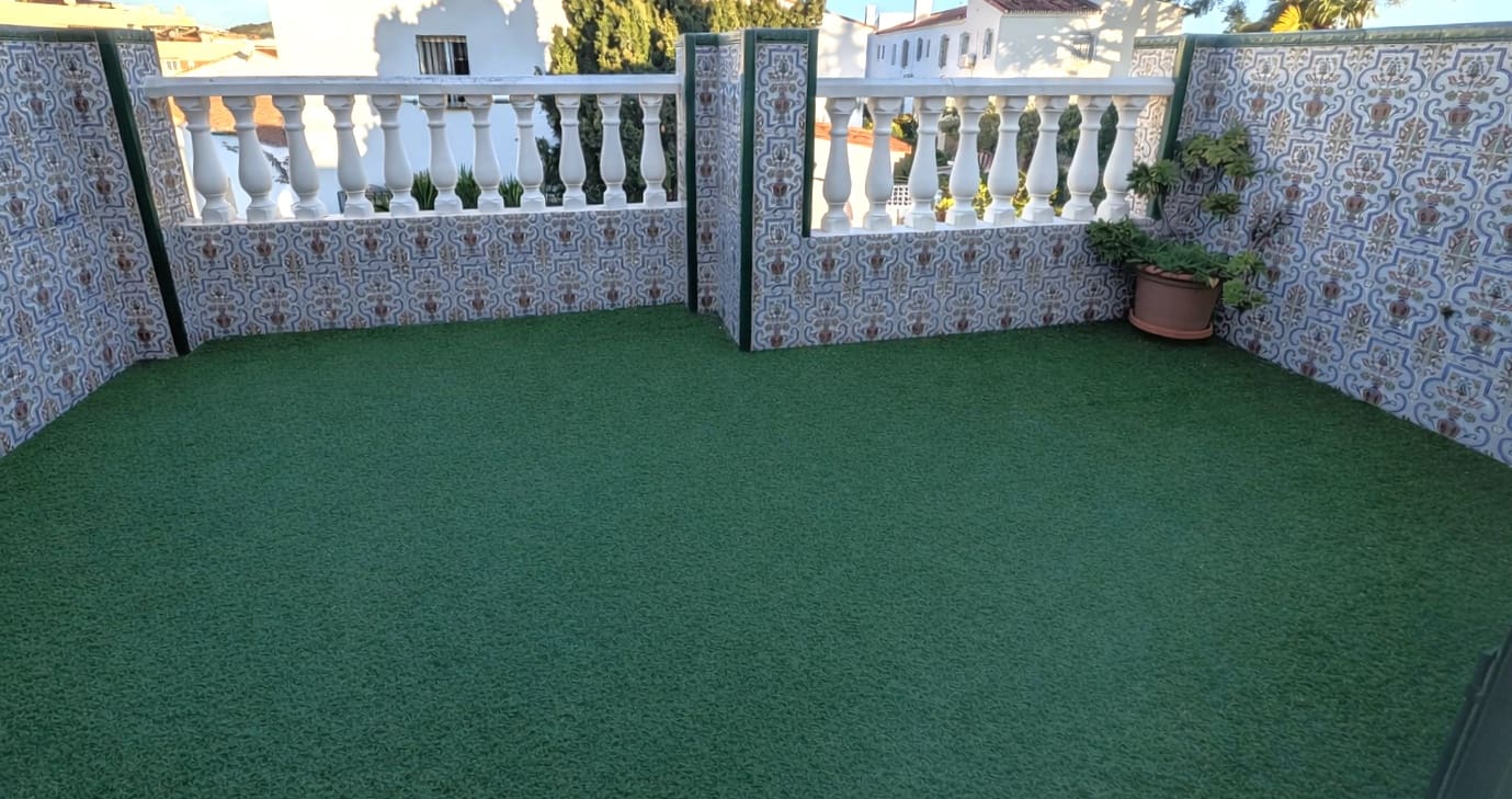 2 bedroom Villa for sale in Rincon de la Victoria with pool - € 420,000 (Ref: 9827993)