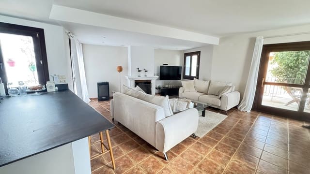 3 sovrum Villa till salu i Paraiso - Barronal, Estepona med pool garage - 749 000 € (Ref: 9832261)