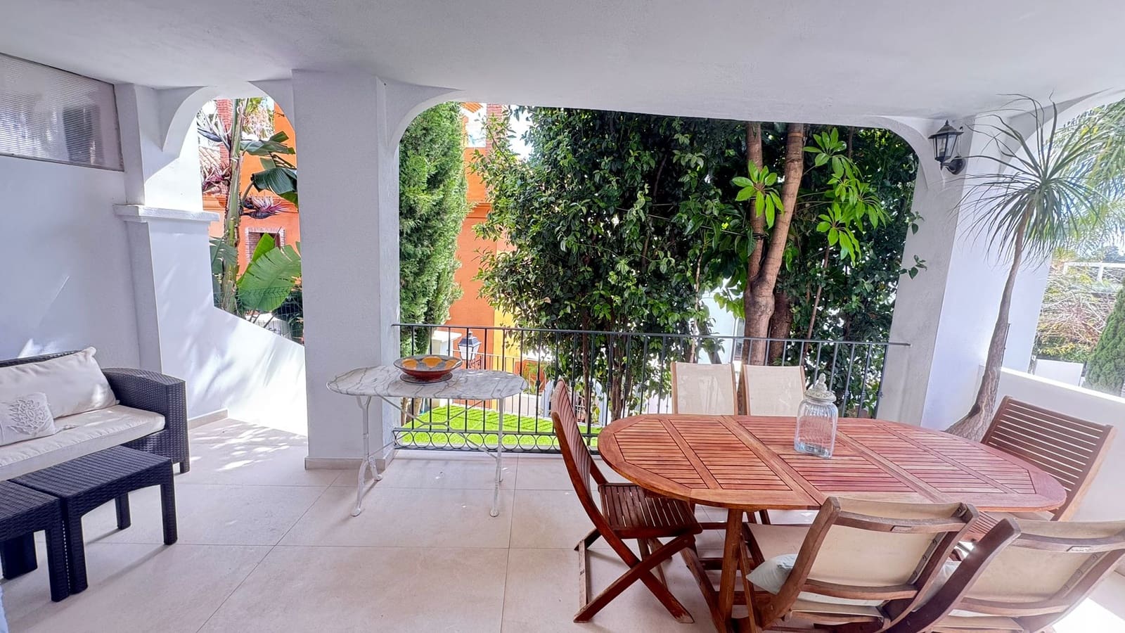 3 sovrum Villa till salu i Estepona med pool garage - 749 000 € (Ref: 9832261)