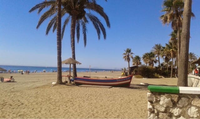 3 chambre Appartement à vendre à Puerto de Estepona, Estepona - 535 000 € (Ref: 9834199)