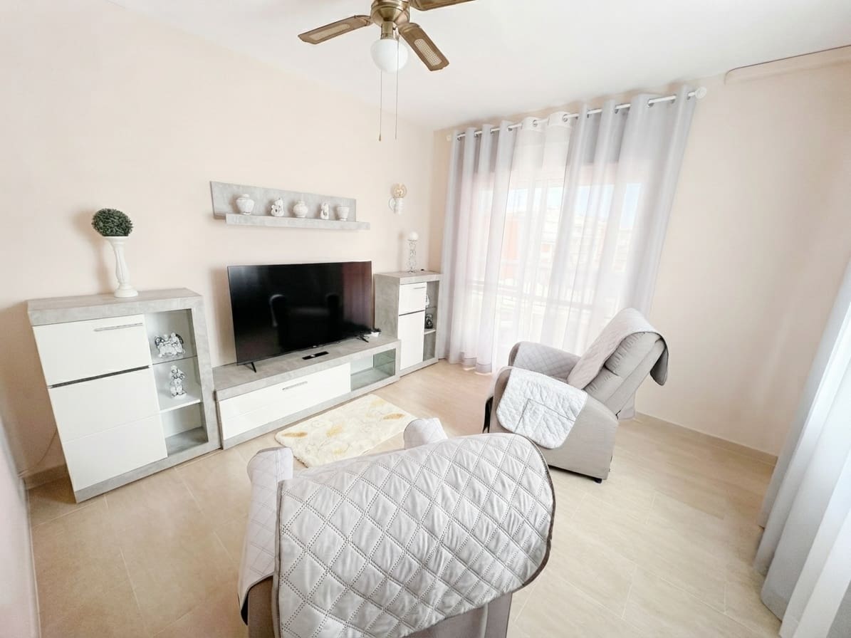 Apartamento de 3 habitaciones en Estepona en venta - 425.000 € (Ref: 9834199)