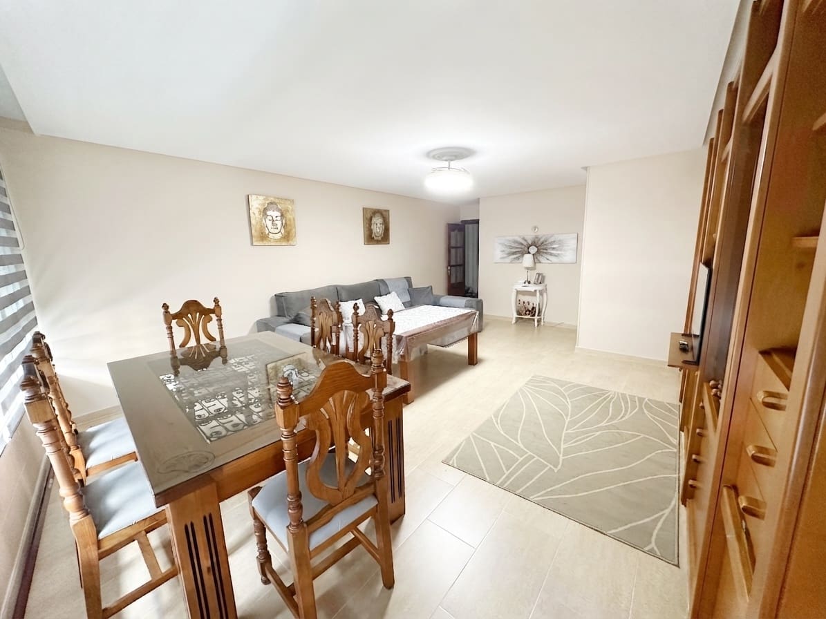 Apartamento de 3 habitaciones en Estepona en venta - 425.000 € (Ref: 9834199)