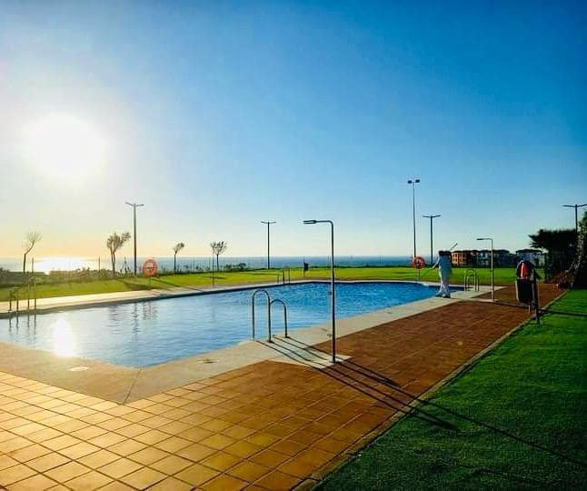 3 chambre Penthouse à vendre à Manilva avec piscine - 285 000 € (Ref: 9834724)