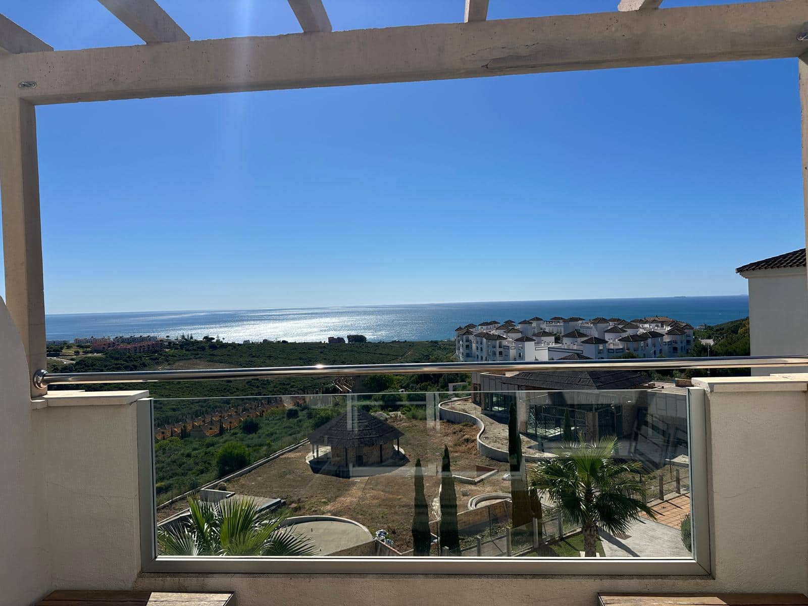 3 chambre Penthouse à vendre à Manilva avec piscine - 285 000 € (Ref: 9834724)