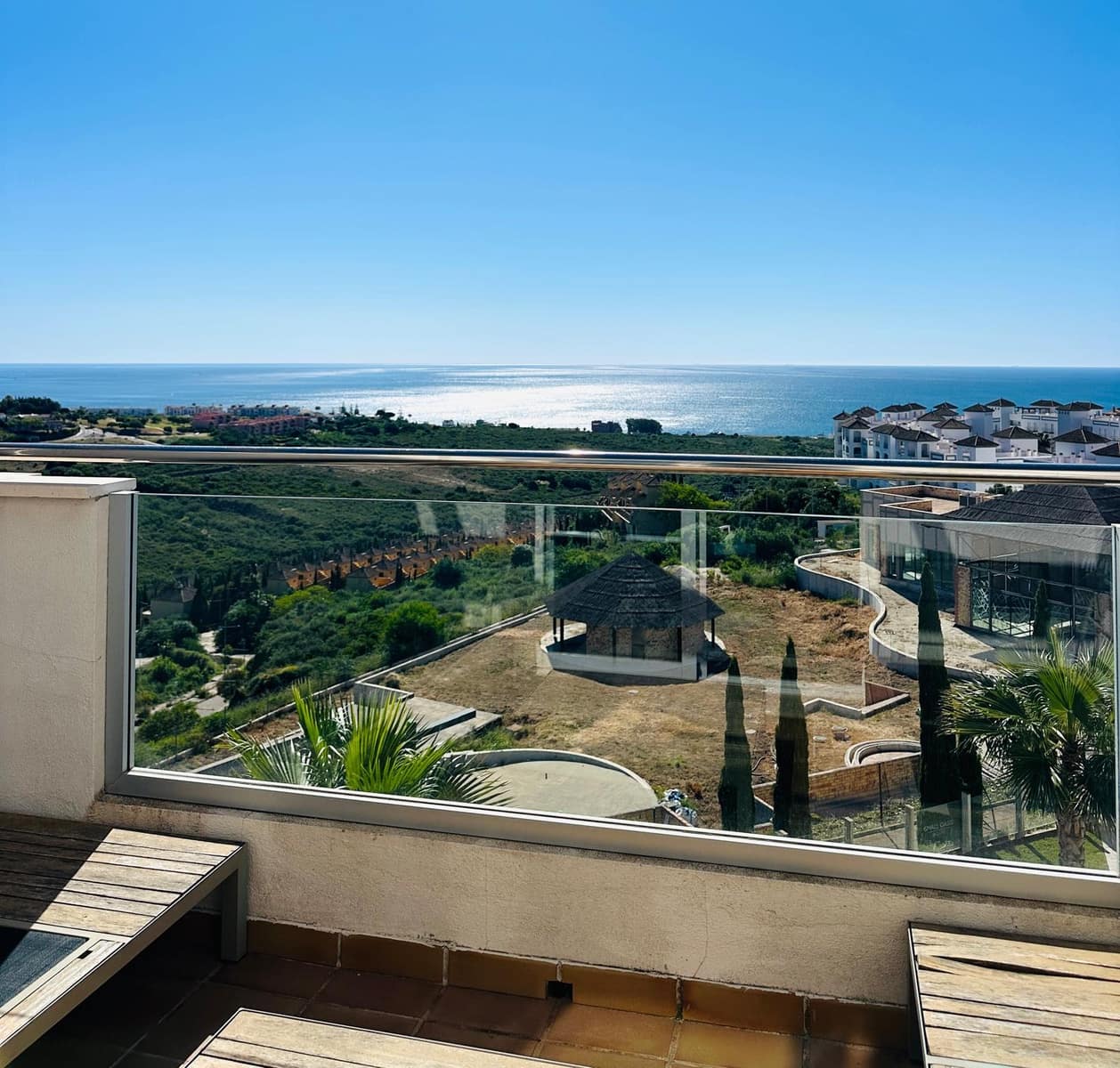 3 chambre Penthouse à vendre à Manilva avec piscine - 285 000 € (Ref: 9834724)