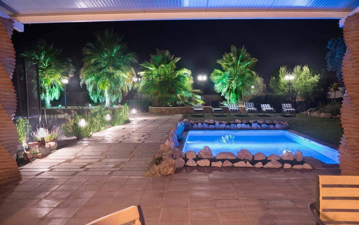 5 soveværelse Finca/Landehus til salg i Atarfe med swimmingpool garage - € 450.000 (Ref: 9834889)