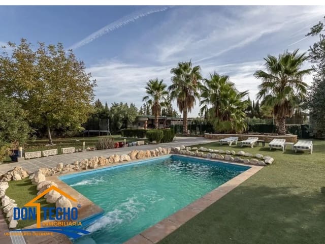 5 soveværelse Finca/Landehus til salg i Atarfe med swimmingpool garage - € 450.000 (Ref: 9834889)