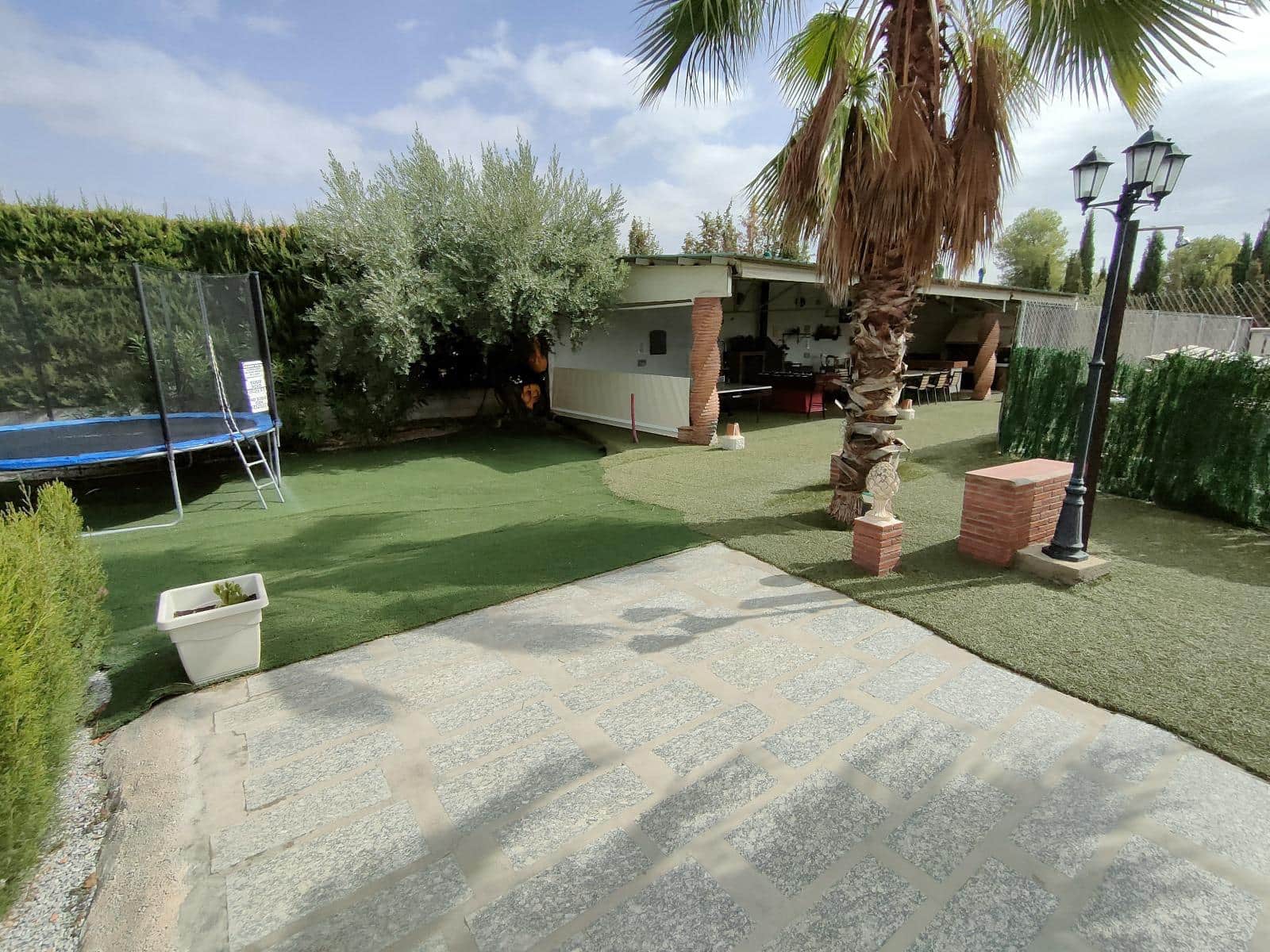 5 soveværelse Finca/Landehus til salg i Atarfe med swimmingpool garage - € 450.000 (Ref: 9834889)