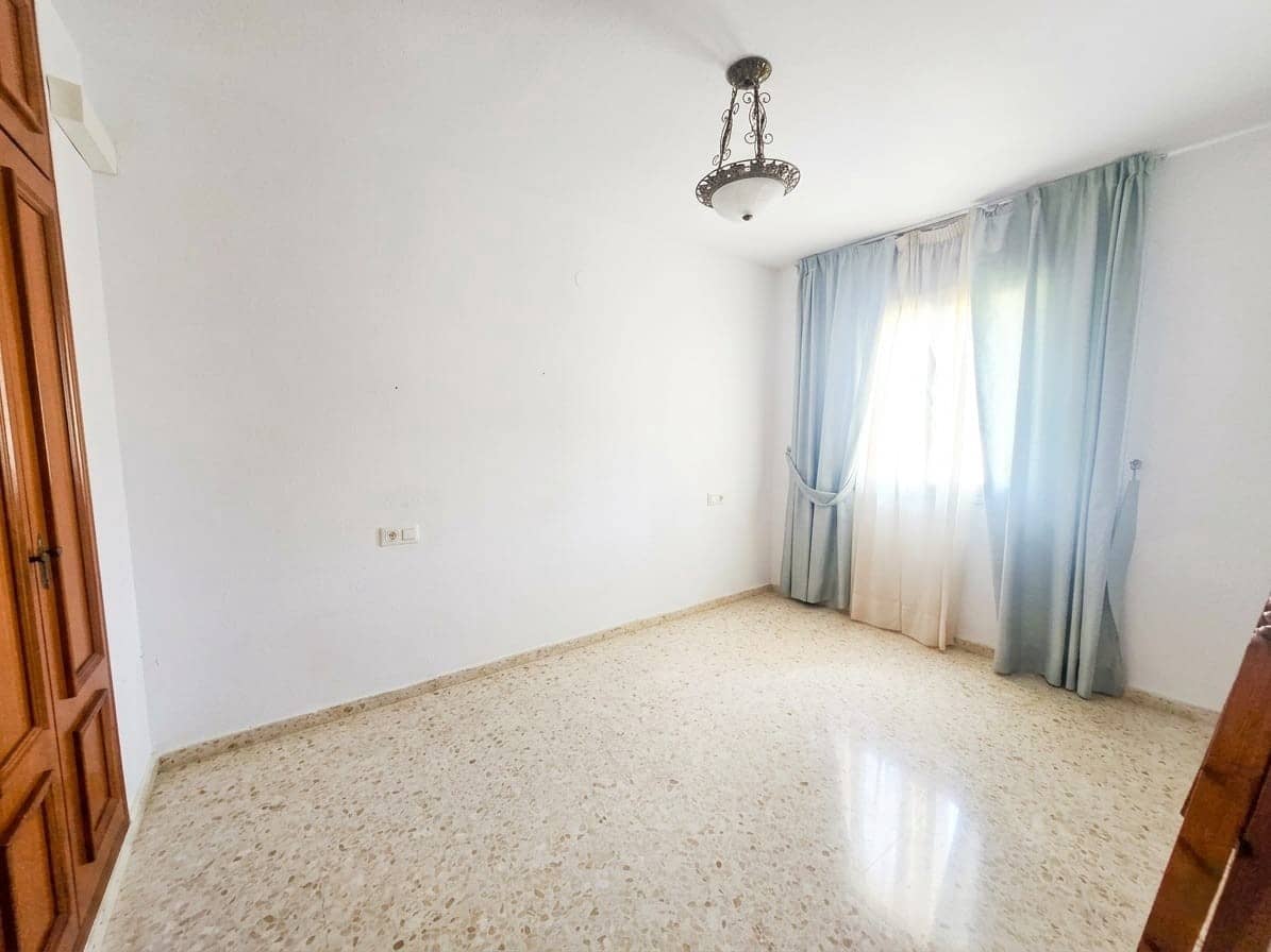 3 slaapkamer Flat te koop in Rincon de la Victoria met zwembad - € 375.000 (Ref: 9858846)