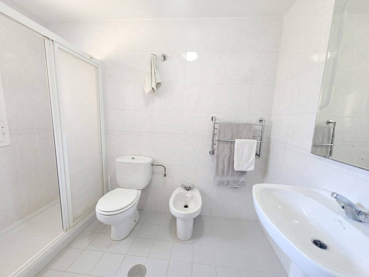 3 slaapkamer Flat te koop in Rincon de la Victoria met zwembad - € 375.000 (Ref: 9858846)